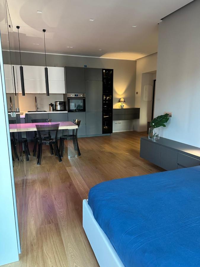 Lr Deluxe Apartments - Fondazione Prada - Metro M3 มิลาน ภายนอก รูปภาพ