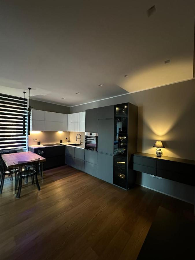 Lr Deluxe Apartments - Fondazione Prada - Metro M3 มิลาน ภายนอก รูปภาพ